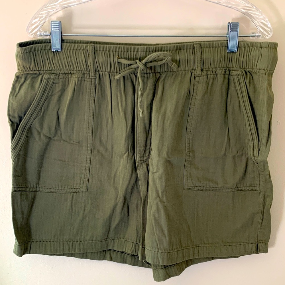 Old Navy Olive Green Cotton Twill Elastic Waist Shorts